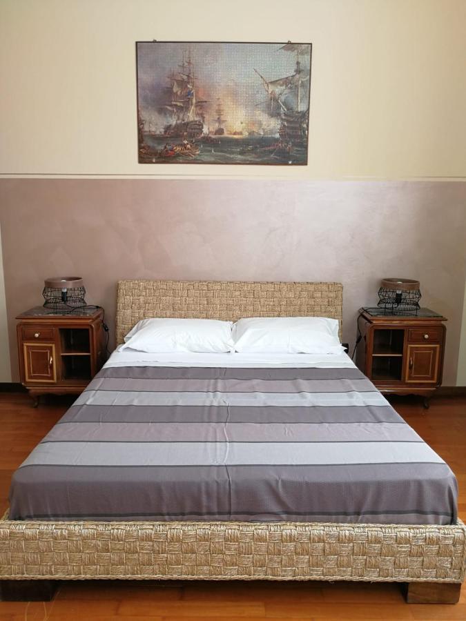 Dimora Castello Dei Conti Bed & Breakfast Trinita  Ngoại thất bức ảnh