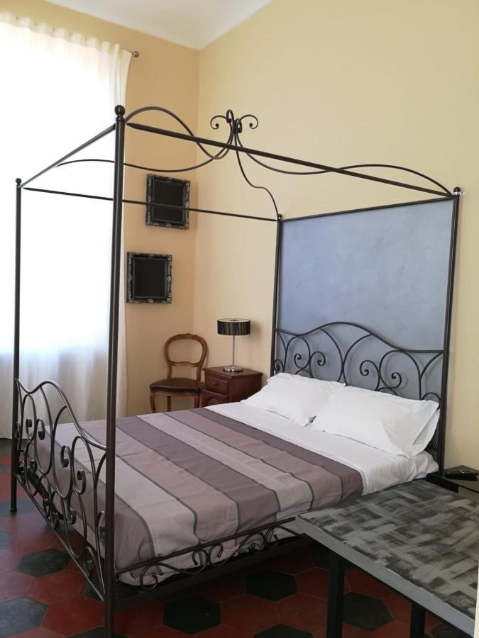 Dimora Castello Dei Conti Bed & Breakfast Trinita  Ngoại thất bức ảnh