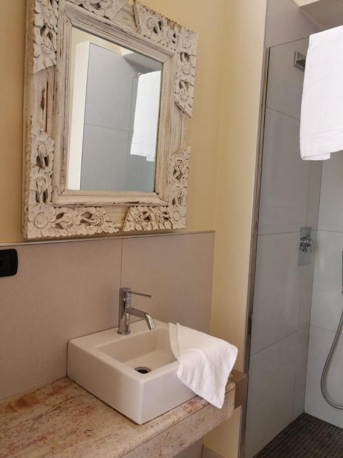 Dimora Castello Dei Conti Bed & Breakfast Trinita  Ngoại thất bức ảnh